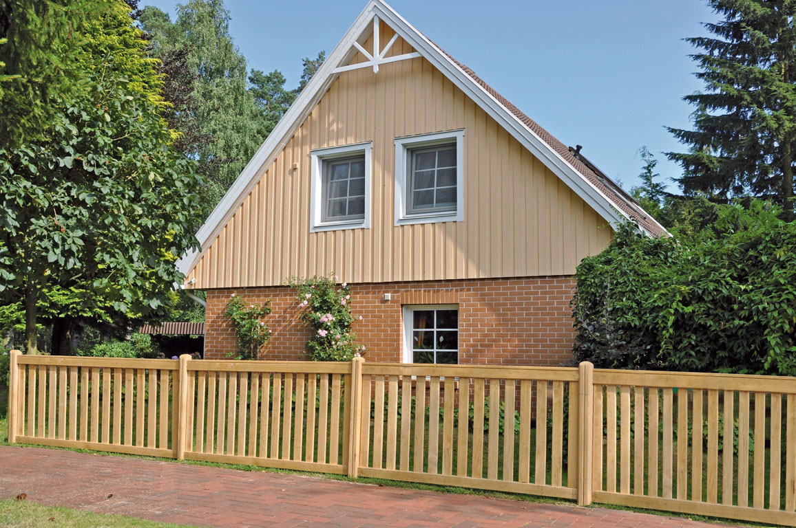 Ambiente mit ANTONIO-Rahmenzaun Eiche