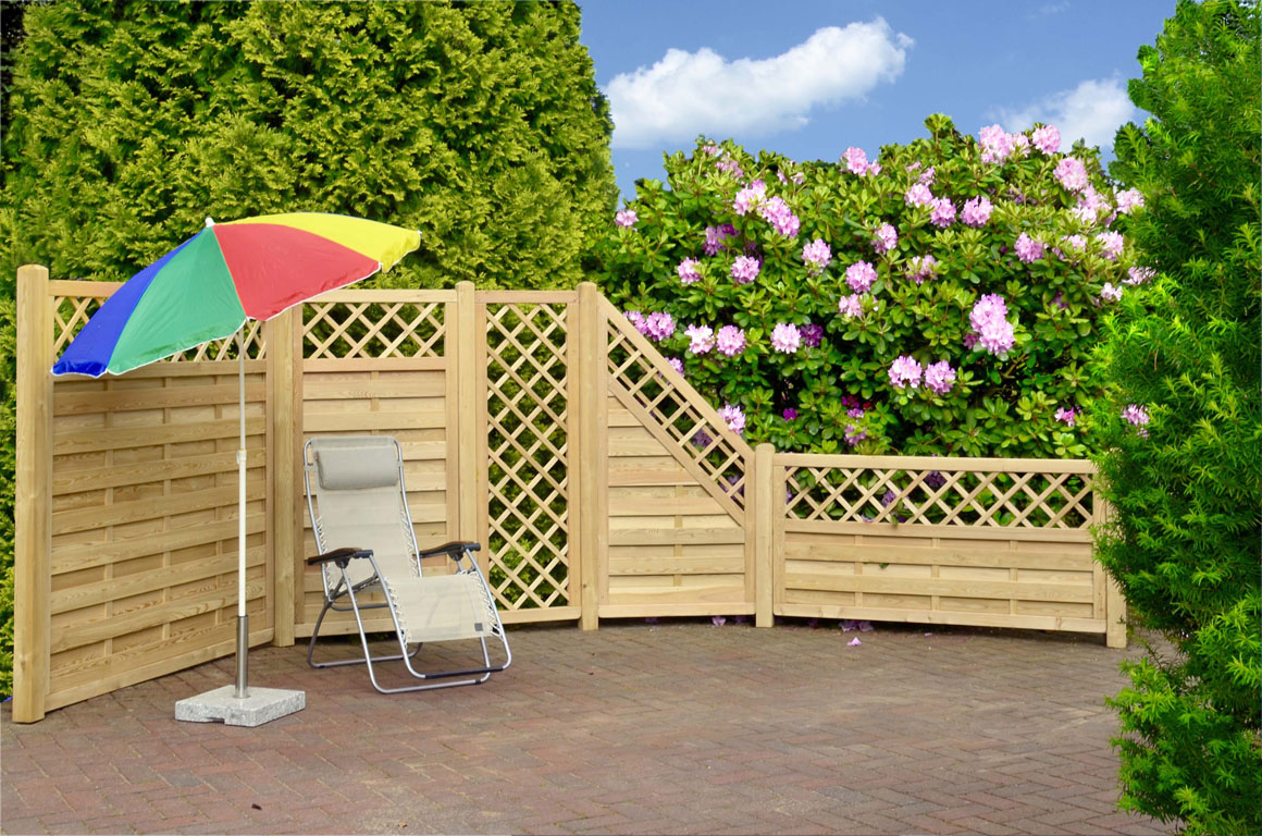 Ambiente mit BAIKAL-Serie mit Rankgitter ECKE