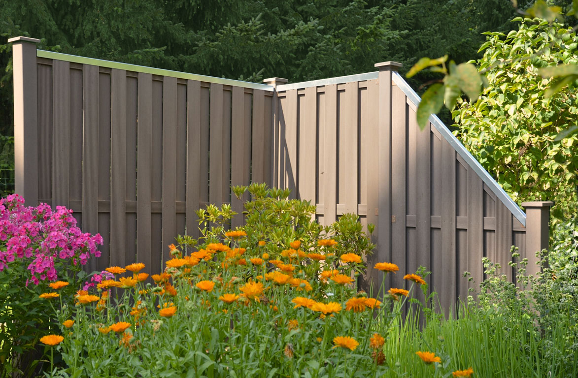 Ambiente mit SHANGHAI-Serie Befestigungs-Set braun